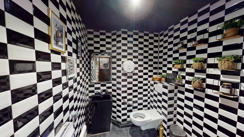 Hôtellerie / Restauration - 130 m² - 4 pièces