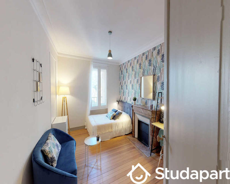 Chambre - 140 m² - 1 pièce