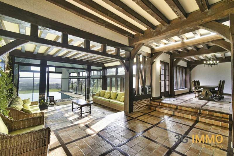 Maison - 257 m² - 7 pièces