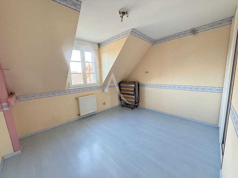 Maison - 232 m² - 8 pièces