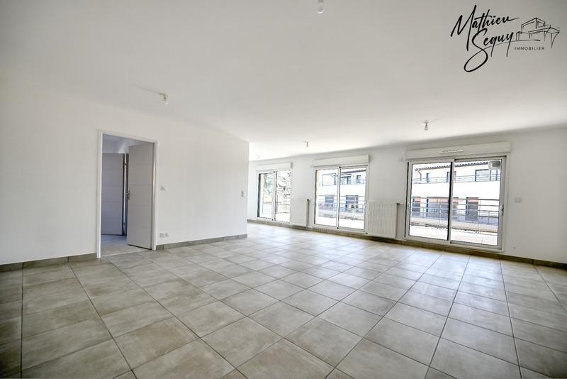 Appartement - 102 m² - 4 pièces