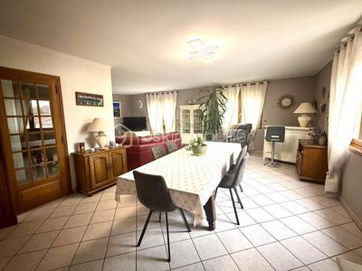 Maison - 177 m² - 5 pièces