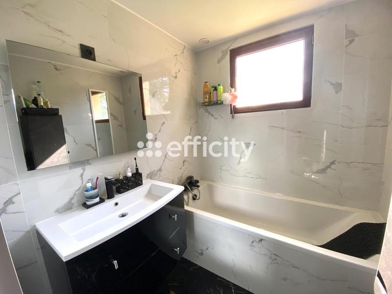 Pavillon - 94 m² - 3 pièces