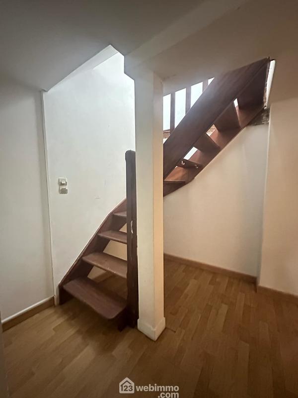 Immeuble - 167 m² - 9 pièces