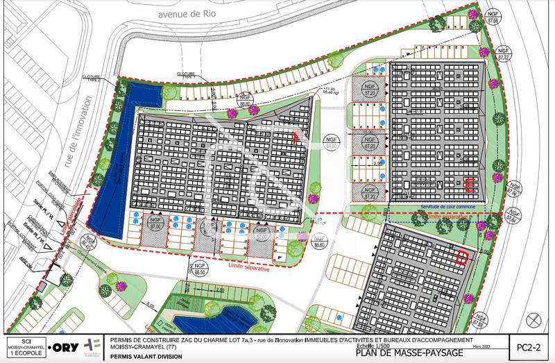 Entrepôt - 1 270 m²