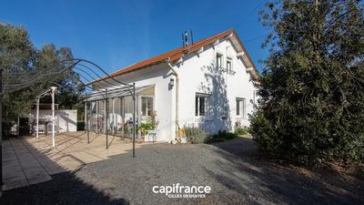 Maison - 179 m² - 7 pièces