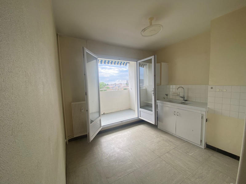 Appartement - 76 m² - 4 pièces