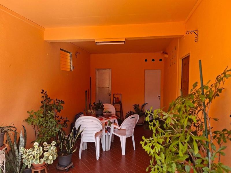 Maison - 180 m² - 8 pièces