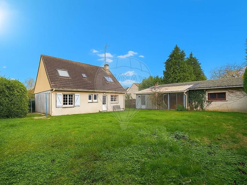 Maison - 93 m² - 6 pièces