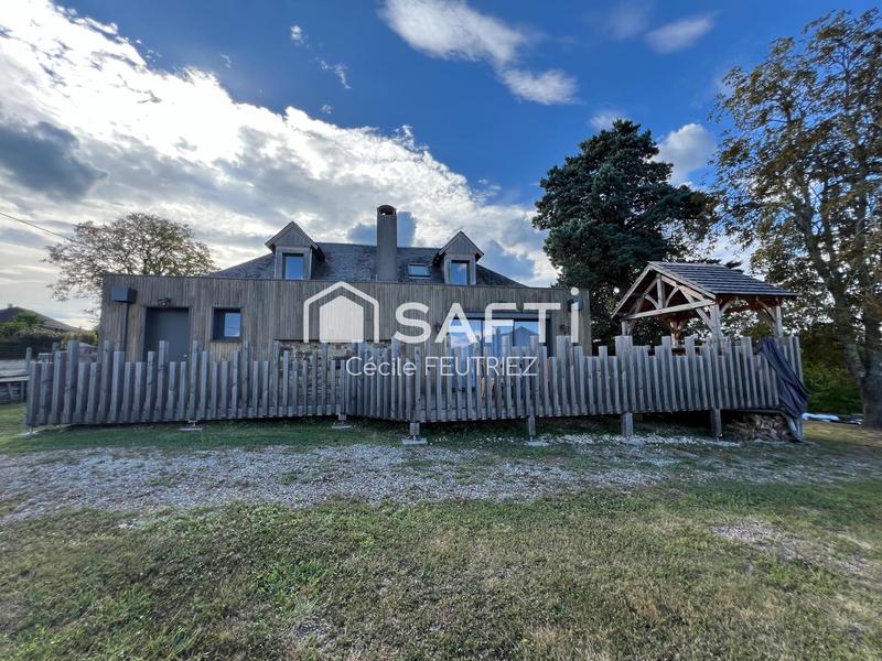 Maison - 215 m² - 9 pièces