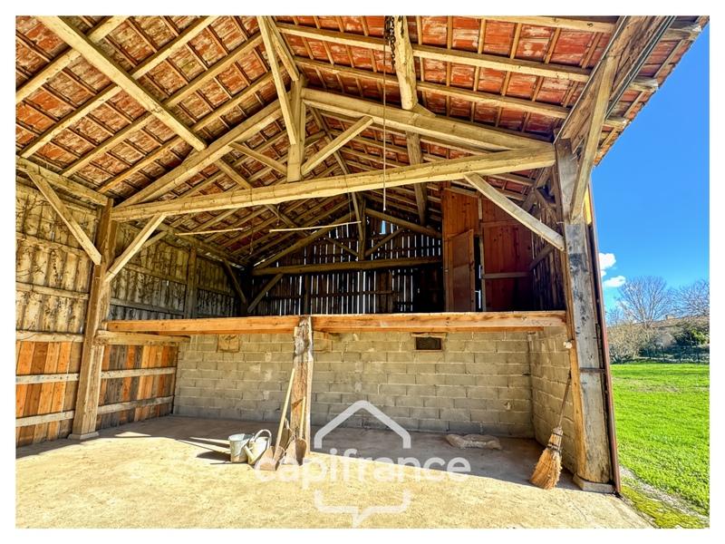 Maison de bois - 100 m² - 1 pièce