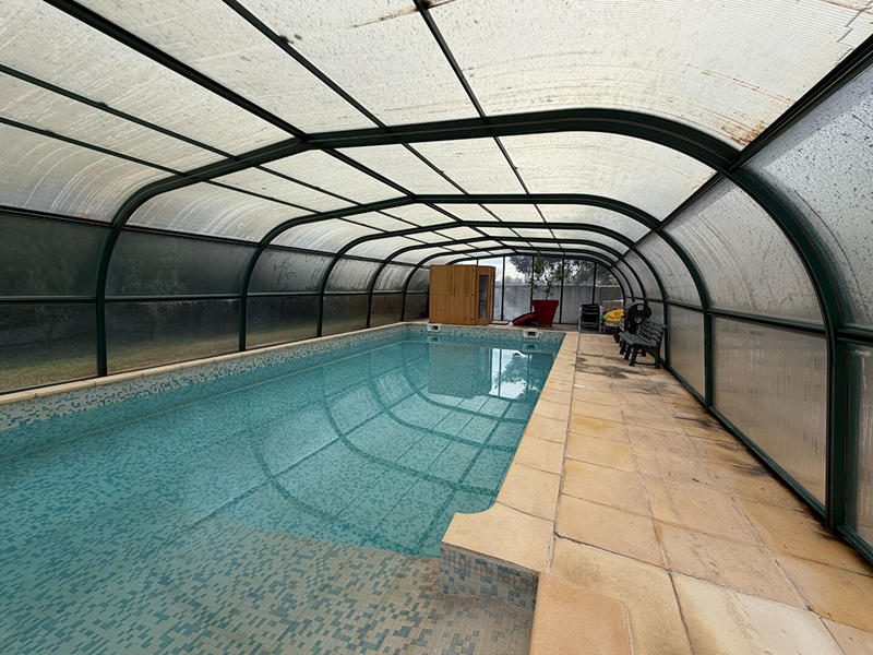 Maison - 300 m² - 9 pièces