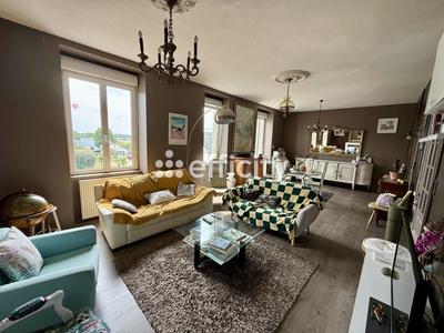 Maison - 263 m² - 8 pièces