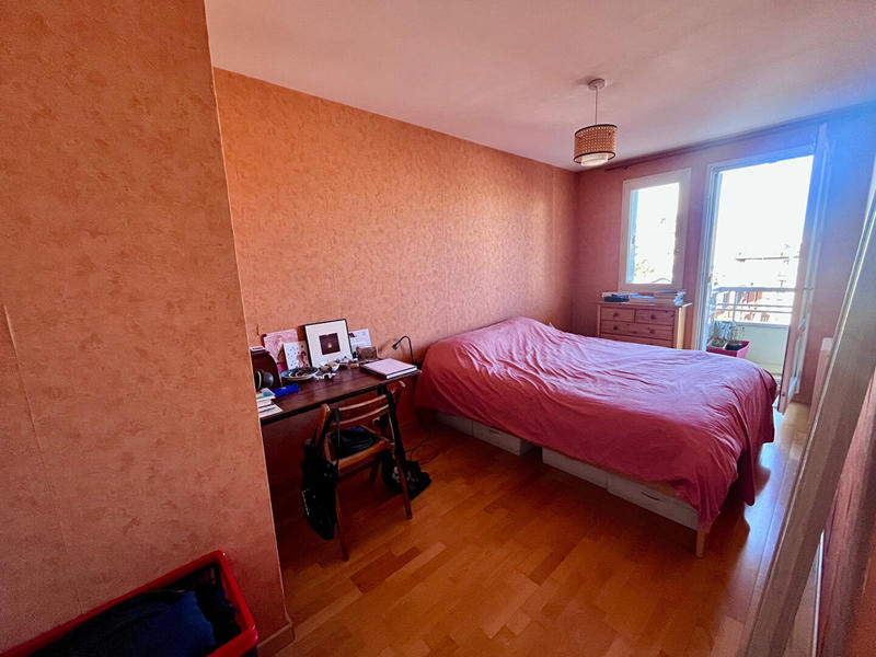 Appartement - 79 m² - 4 pièces