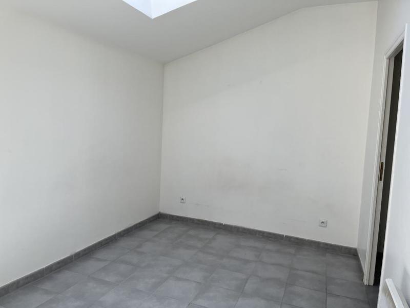 Immeuble - 140 m² - 2 pièces