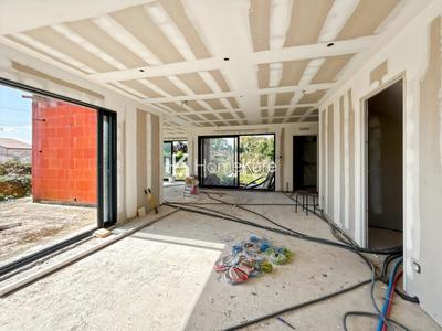 Maison - 128 m² - 4 pièces