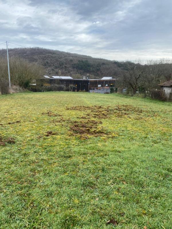 Terrain constructible - 1 155 m²