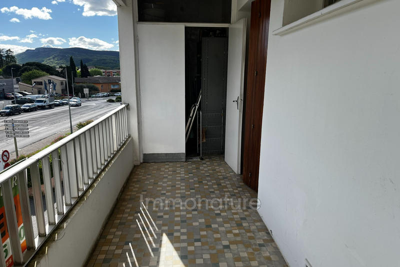 Appartement - 90 m² - 3 pièces