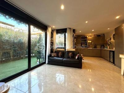 Maison - 60 m² - 3 pièces