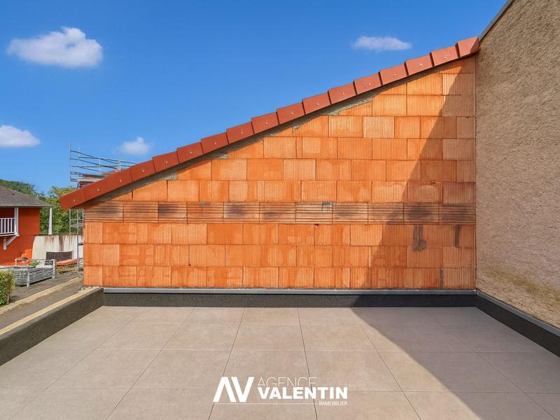 Maison - 92 m² - 4 pièces