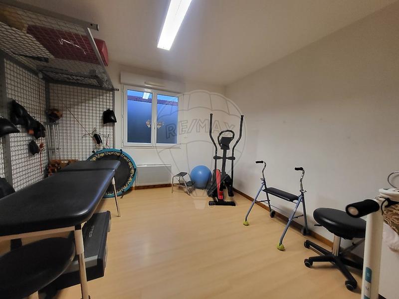 Local commercial - 193 m² - 13 pièces