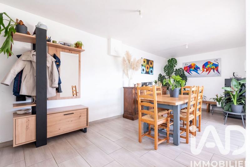 Maison - 102 m² - 6 pièces