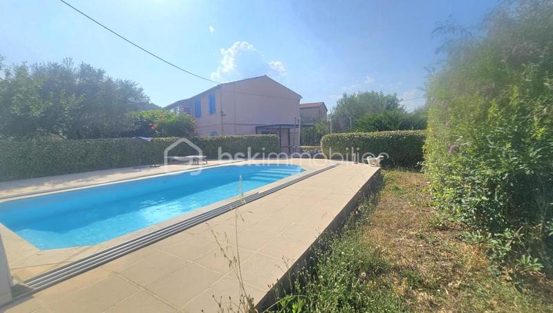 Maison traditionnelle - 140 m² - 6 pièces