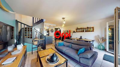 Maison - 98 m² - 5 pièces