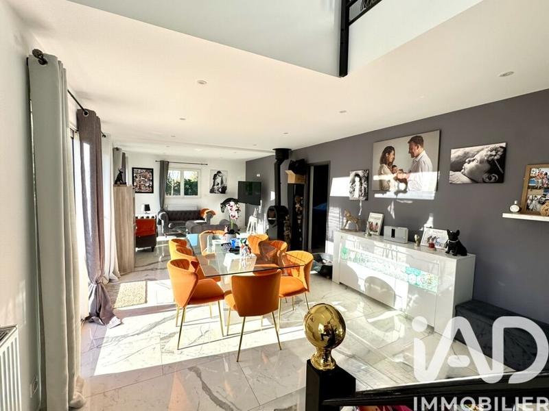 Maison - 122 m² - 6 pièces