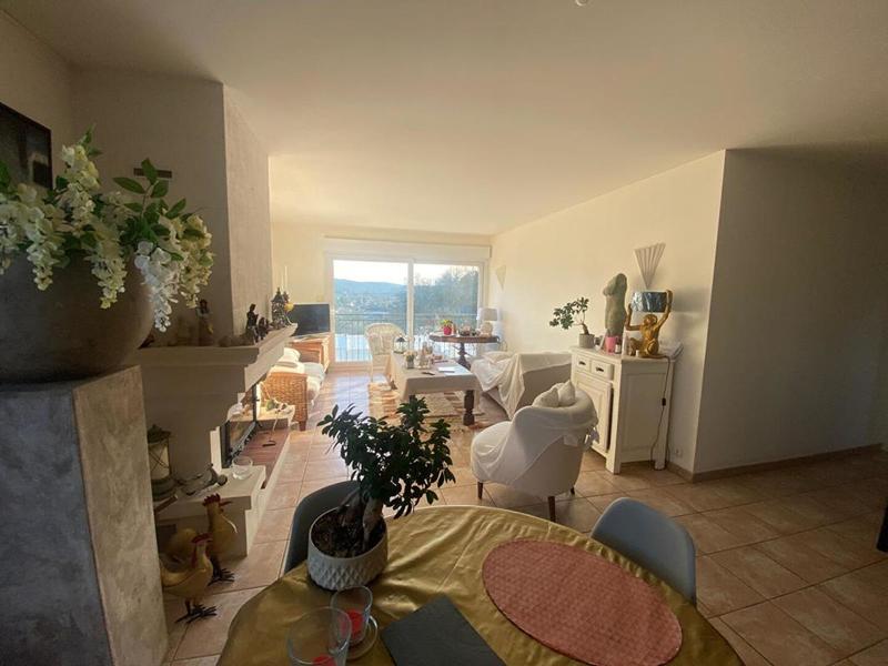 Maison - 146 m² - 7 pièces