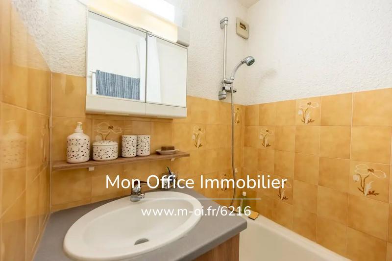 Studio - 25 m² - 2 pièces