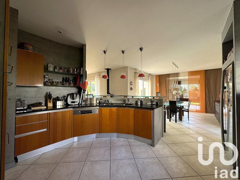 Maison de maîtres - 260 m² - 10 pièces