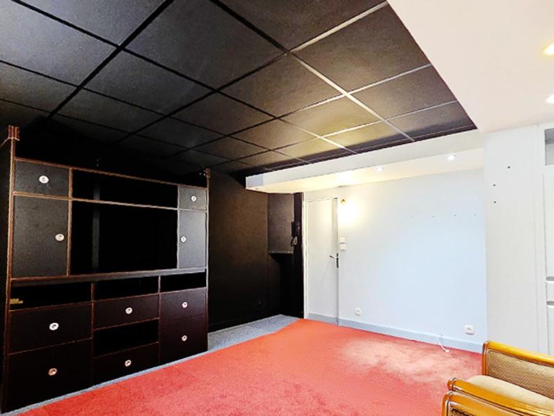 Pavillon - 200 m² - 8 pièces