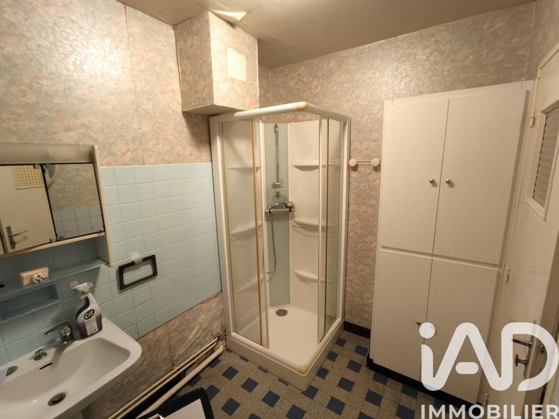 Maison - 203 m² - 5 pièces