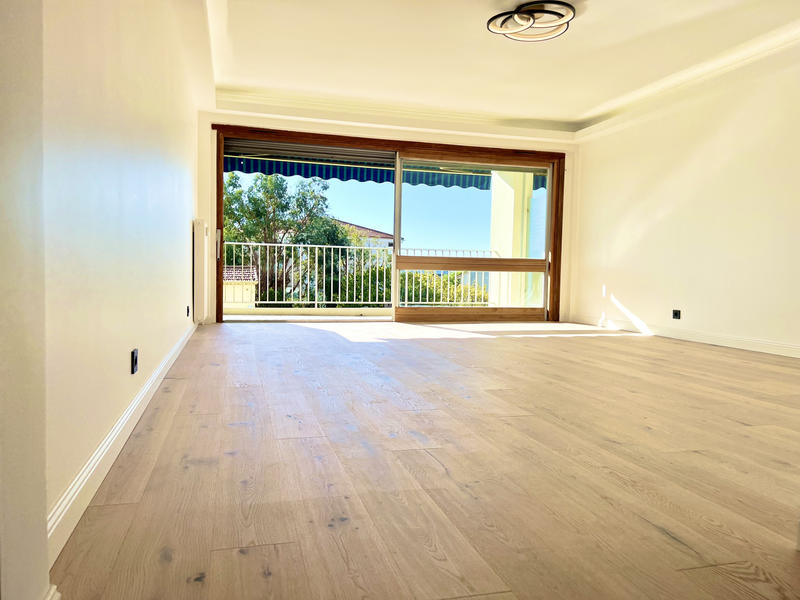 Appartement - 102 m² - 4 pièces