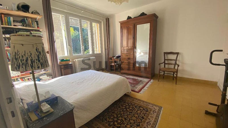 Maison - 169 m² - 7 pièces