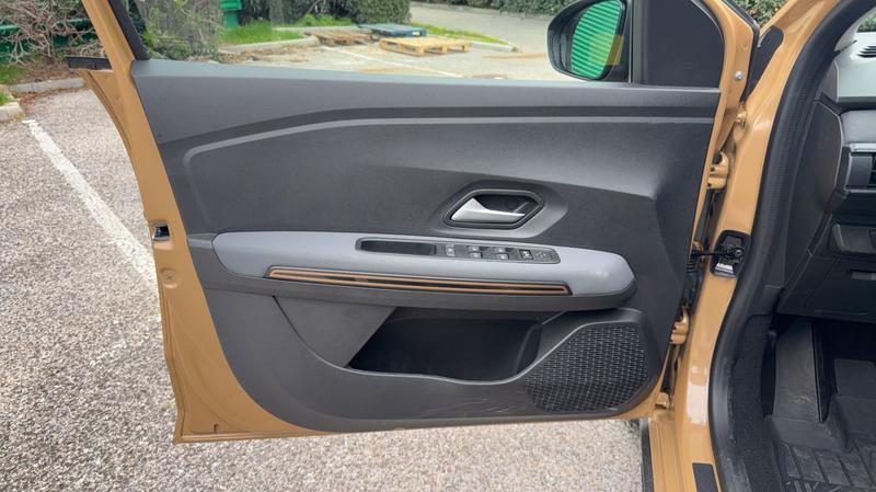 Dacia Sandero Stepway III 1.0 TCe 90 Edc Extreme - Automatique Entretien constructeur