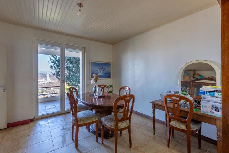 Appartement - 77 m² - 4 pièces