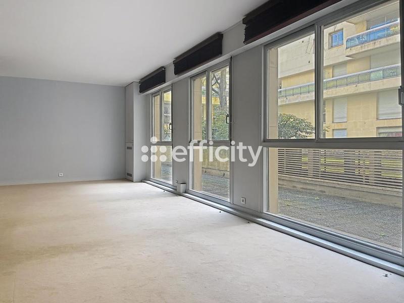 Appartement - 105 m² - 4 pièces