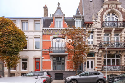 Maison - 200 m² - 8 pièces