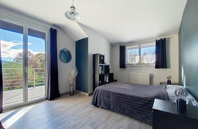 Maison - 220 m² - 7 pièces