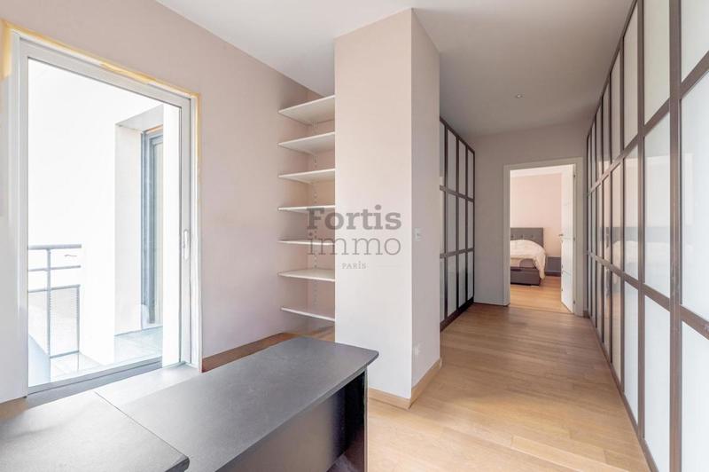 Maison d'architecte - 263 m² - 8 pièces