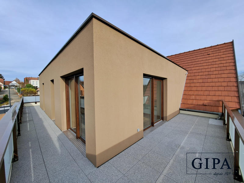 Appartement - 90 m² - 4 pièces