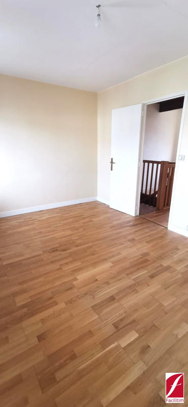 Maison traditionnelle - 76 m² - 5 pièces