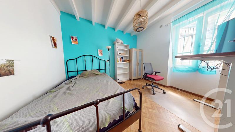 Maison - 267 m² - 6 pièces