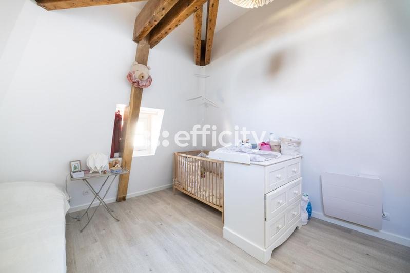 Appartement - 100 m² - 6 pièces