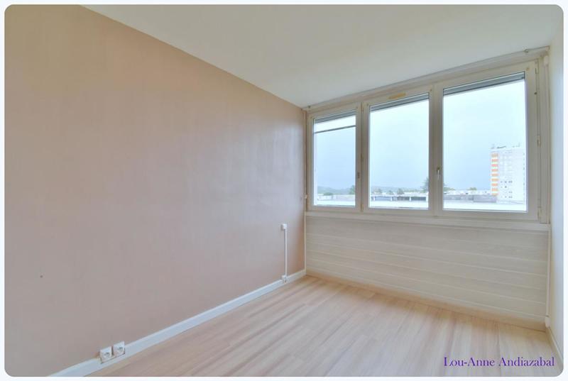 Appartement - 89 m² - 5 pièces