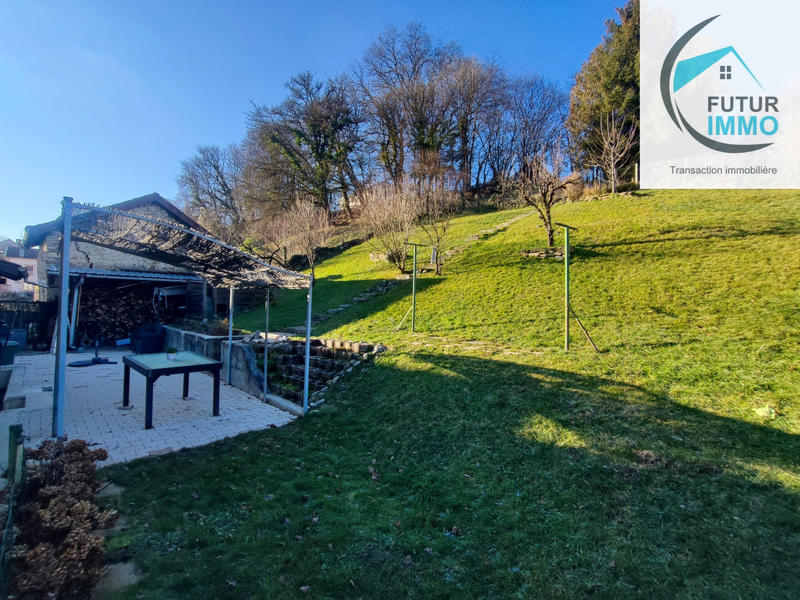 Maison - 215 m² - 8 pièces