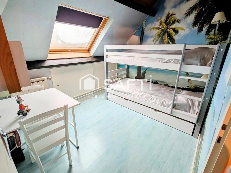 Maison - 263 m² - 7 pièces