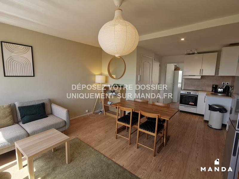 Chambre - 12 m² - 5 pièces